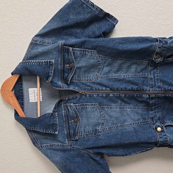 Denim Short Sleeve Jumpsuit - Picture 3 of 10